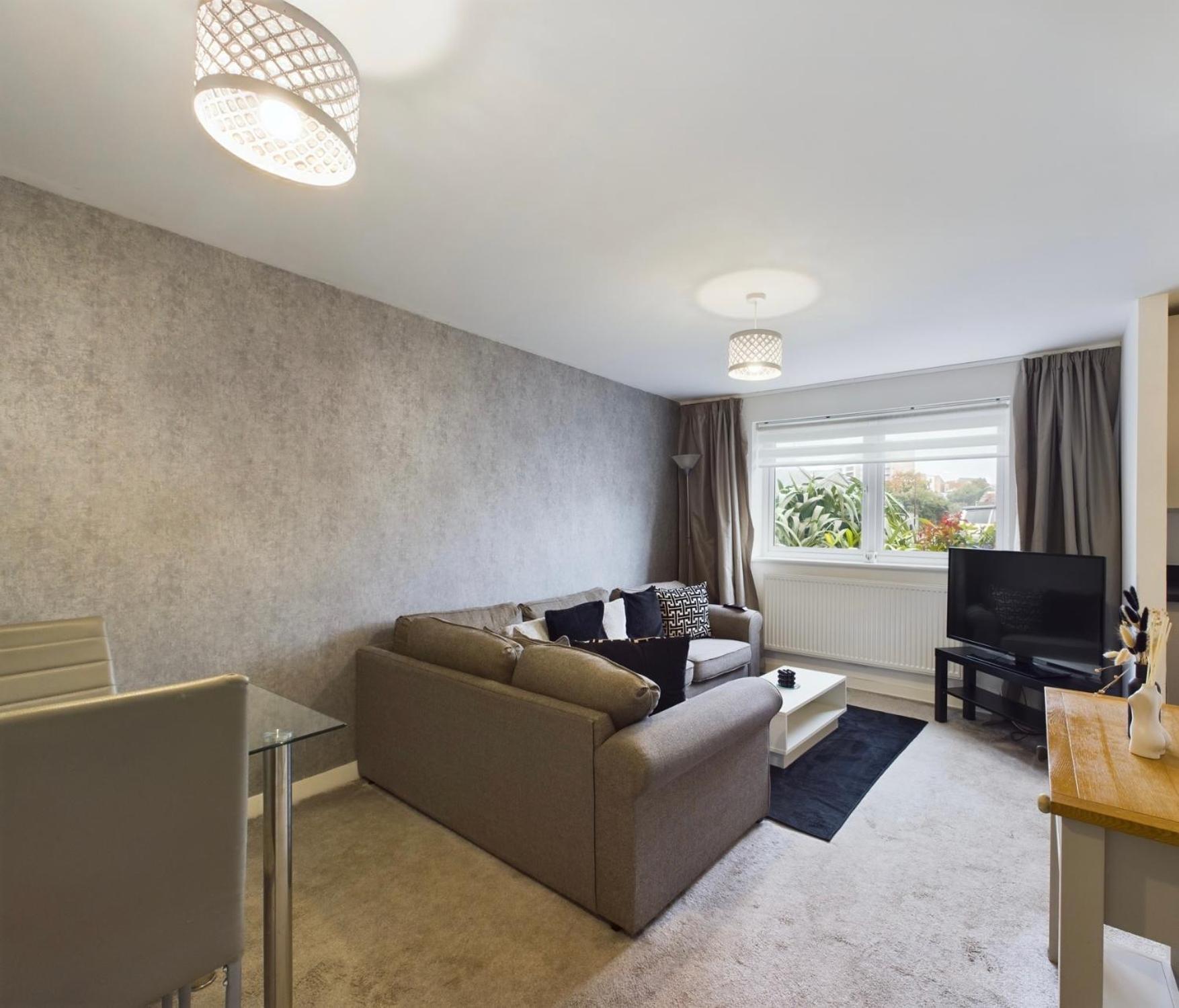 Modern 2 Bed City Apartment With Private Parking Σουόνσι Εξωτερικό φωτογραφία